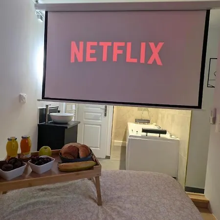 Nest *
